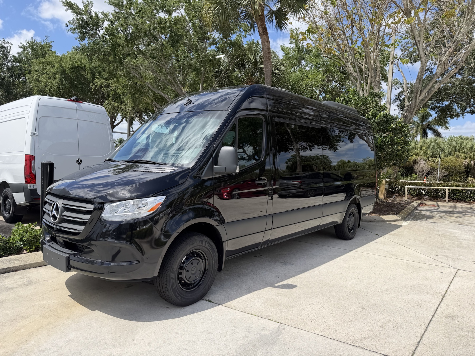 RideJAB black executive Sprinter van exterior